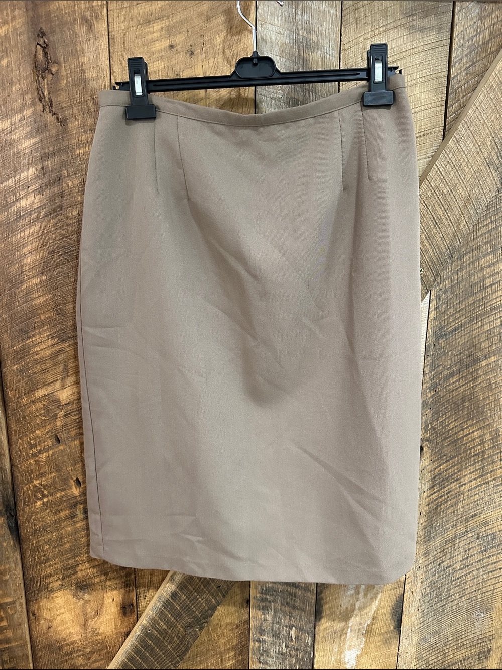 NWT Vintage Lloyd New York Pencil Skirt
Made USA/Union Made Tan Size 14 M09